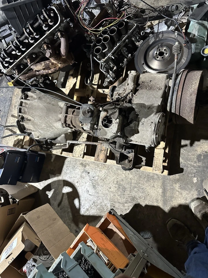 Land Rover Discovery R380 Manual Transmission  Swap  - Image 1 of 4