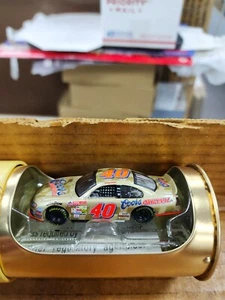 Action 2002 Sterling Marlin #40 Coors Original Intrepid R/T 1:64 And Coors Tin - Picture 1 of 4