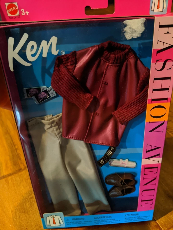 1999 Ken Fashion Avenue Museum Day Accessories Mattel Barbie