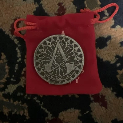 Assassin's Creed Unity Coin Medal Token w/ Velvet Pouch-Loot Crate Exclusive - Image 1 of 3