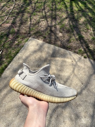 Yeezy 350 Sesamo