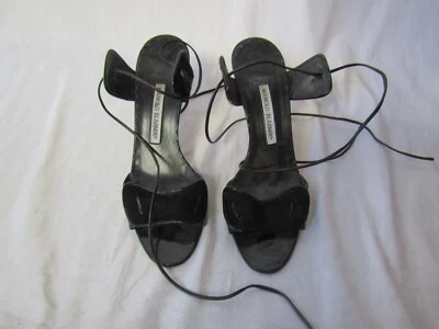 Sandália Manolo Blahnik Black Furtrim - Imagem 1 de 4