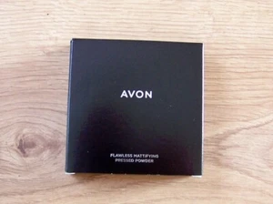 AVON FLAWLESS MATTIFYING PRESSED POWDER FAIR, MEDIUM, MEDIUM TAN NEW (A) - Picture 1 of 2