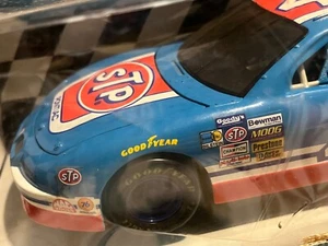 1:18 diecast richard petty stp 25th anniversary ertl - Picture 1 of 22