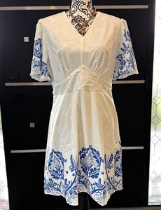SHEIN Women's Maxi Dress White and Blue Floral Bohemian Summer Beach Large NWT - Picture 1 of 12