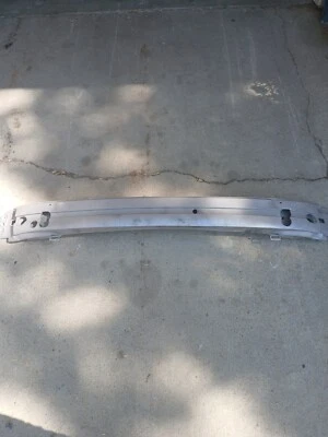 Усилительная балка переднего бампера 2003-2007 Volvo Xc70 08652097 31253241 - Изображение 1 из 4