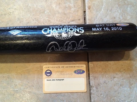 5/16/10 BAT DAY- DEREK JETER SIGNED WORLD SERIES COMMEMORATIVE BAT -STEINER LOGO Cover