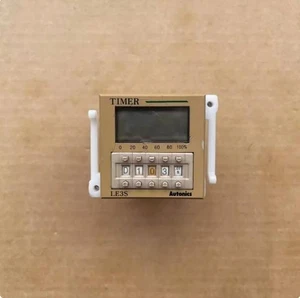 Temporizador LE3S 5A 250V #tr usado 1 pieza - Imagen 1 de 3
