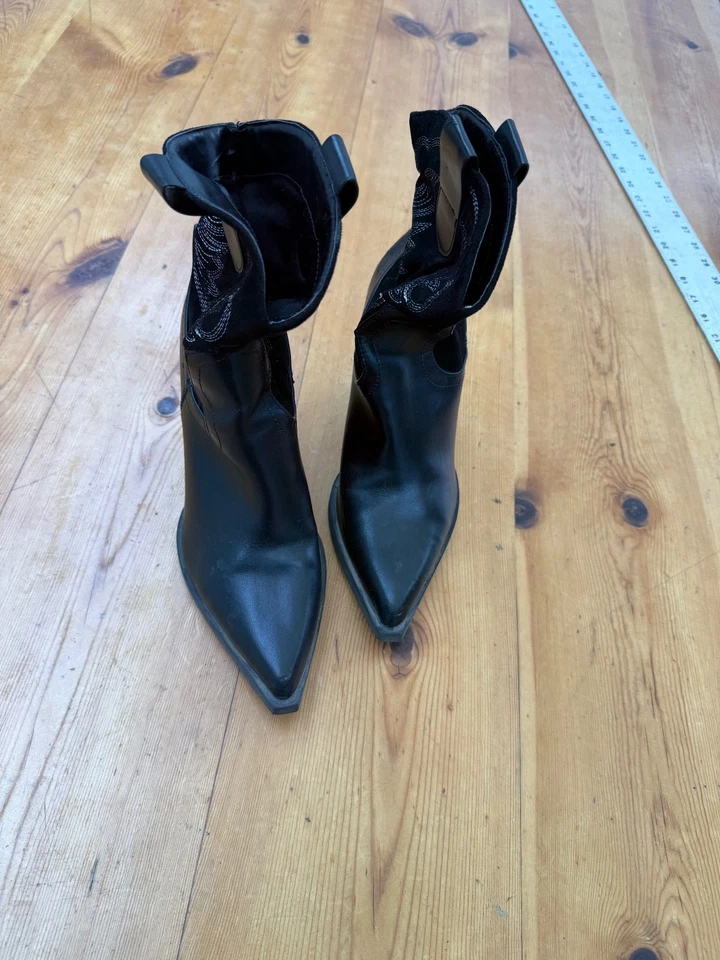 Dolce Vita Keller Women's Black Leather Western Boots Sz 6 F8 - Image 1 of 4