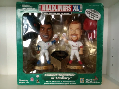 MLB HEADLINER XL Sammy Sosa and Mark McGwire 1999 Linked TogetherInHistory w/COA Cover