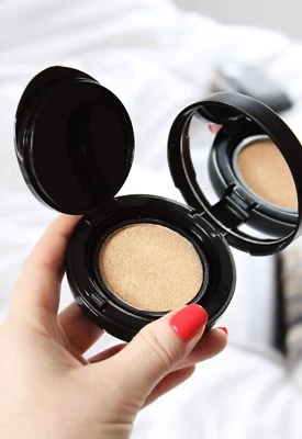 AVON THE FACE SHOP INK LASTING CUSHION C40 NEUTRAL TAN, SLIM FIT NIB DISCONT - Image 1 of 4