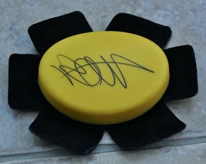 Valentino Rossi Signed Yellow Knee Slider VR46 The Doctor With COA + Proof - Picture 1 of 5