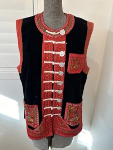 Vintage Black Velvet Red Embroidered Folk Vest Oriental L 14 - Picture 1 of 10