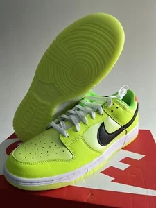 Talla 8-12 Nike Dunk Bajo Brillo en la Oscuridad Voltios Negro Total Naranja FJ4610-702 Panda - Imagen 1 de 5