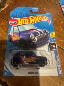 Hot Wheels 2019 HW Race Team Morris Mini #242 blu - Foto 1 di 1