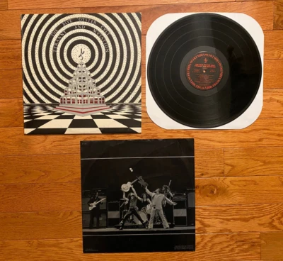 Blue Oyster Cult - Tyranny and Mutation LP Columbia  1973 Red/Black Labels VG+ - Image 1 of 4