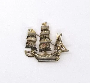 Vintage Damaszener 3 Mast Schiff rote Emaille & goldfarbene Brosche Anstecknadel gemarkt Spanien - Bild 1 von 3