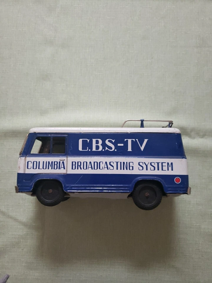 CBS-TV BUS Foto 1 de 4