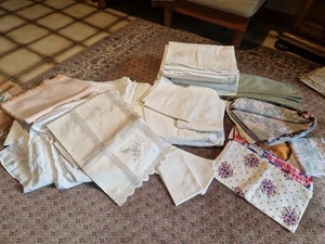 Lote de mesa y ropa de cama de herencia - Imagen 1 de 19