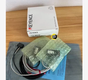 Sensore laser Keyence LV-NH110 nuovo con scatola - Foto 1 di 5