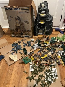 Juego Marx Segunda Guerra Mundial Navarone #3412; tropas estadounidenses y alemanas, accesorios con caja - Imagen 1 de 23