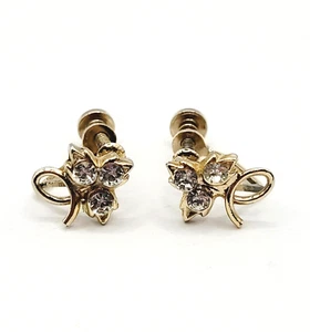 Nouveau Style Petite Three Rhinestone Leaf Curve Stem Vintage Screwback Earrings - Picture 1 of 22