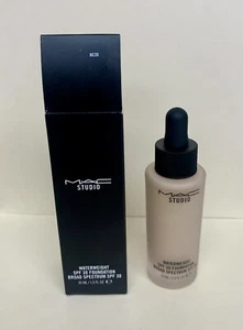 Mac Waterweight Spf 30 Foundation ~ NC20 ~ 1oz/30ml New Full Size - Picture 1 of 2