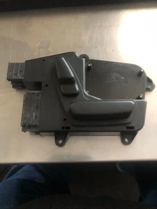 A1648201410 SEAD SWICH 03464805 R for Mercedes & TESLA S 2015 - Picture 1 of 2