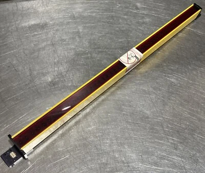 Sti MCJ47-14-525-R3 Micro Safe Light Curtain Receiver. Used Surplus. Item ID 76 - Image 1 of 4