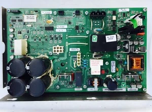 Placa de control del motor Life Fitness 110 V verde $100 GK58-00002-0118 - Imagen 1 de 5