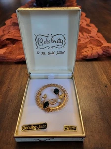 Vintage D'Or signierte 12K Gold Filled grüne Jade und Perle Brosche Anstecknadel im Original  - Bild 1 von 5