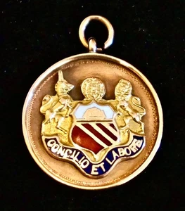 Medaglia calcio oro 9 ct 8,5 gr. Coppa Gilgryst 1928-29, Manchester North End FC. - Foto 1 di 5
