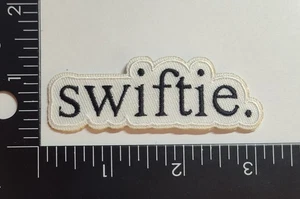 Parche Taylor Swift "Swiftie" coser/planchar alta calidad nuevo envío rápido - Imagen 1 de 4