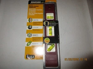 Johnson Level 9" Magnetic Aluminum Torpedo Level - 4500M - Picture 1 of 7