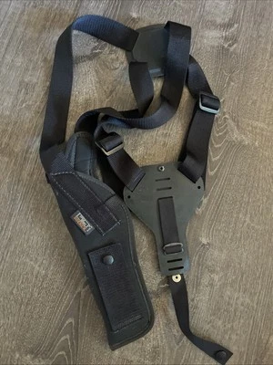 Uncle Mike's Sidekick Shoulder Holster Scoped Size 3  Black - Image 1 of 4