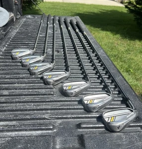 Left-handed Taylormade RBZ Bladez, Regular Shaft, 4-PW - Picture 1 of 6
