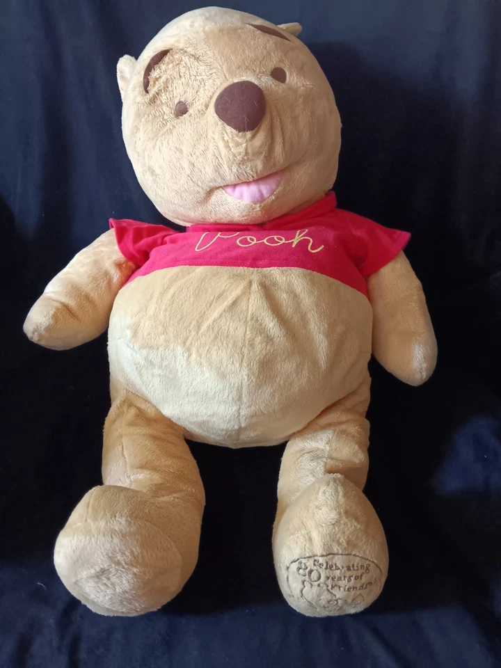 "Animal de peluche grande Disney Winnie The Pooh 25"" 80 aniversario". Foto 1 de 3