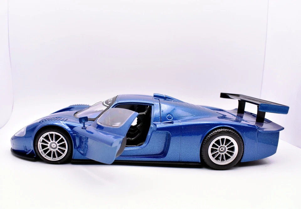 Modellino auto scala 1:24 maserati MC GT 12 diecast collezione modellismo asta - Immagine 1 di 2