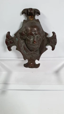 Vintage William Shakespeare metal plaque / Door Knocker 13cm Cover