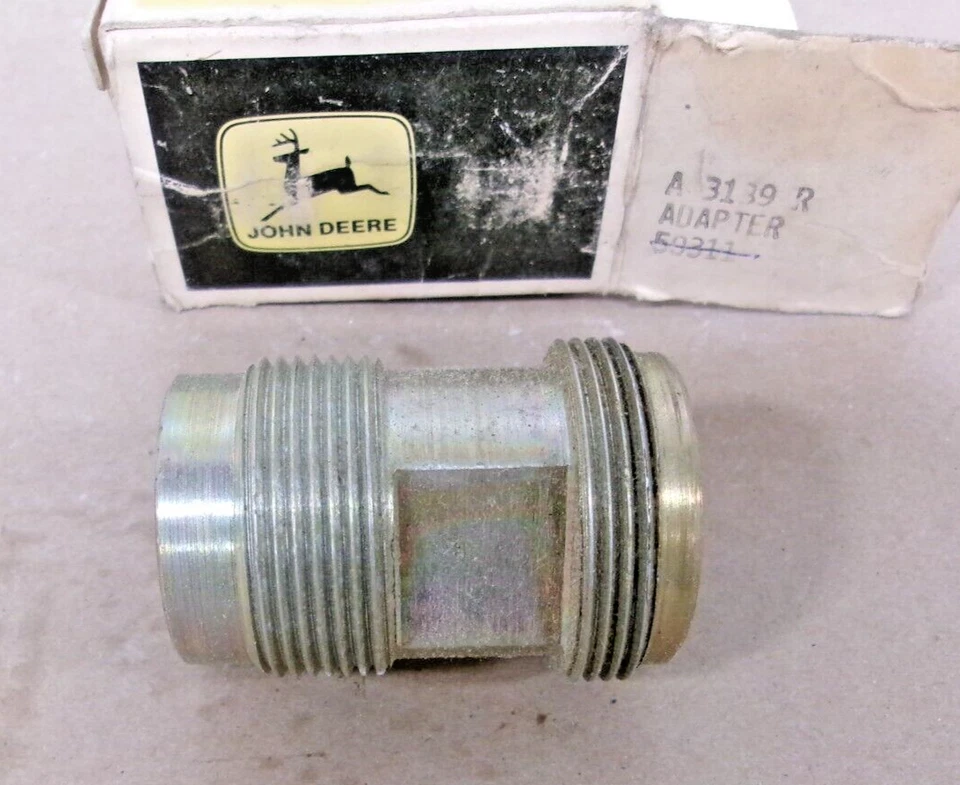 John Deere Aeroquip hydraulic coupler adapter A3139R-A B G 50 60 70 - Image 1 of 1