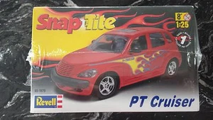 REVELL 1/25 Red Chrysler PT Cruiser Snap Tite Plastic Model Kit # 85-1979 F/S - Bild 1 von 2