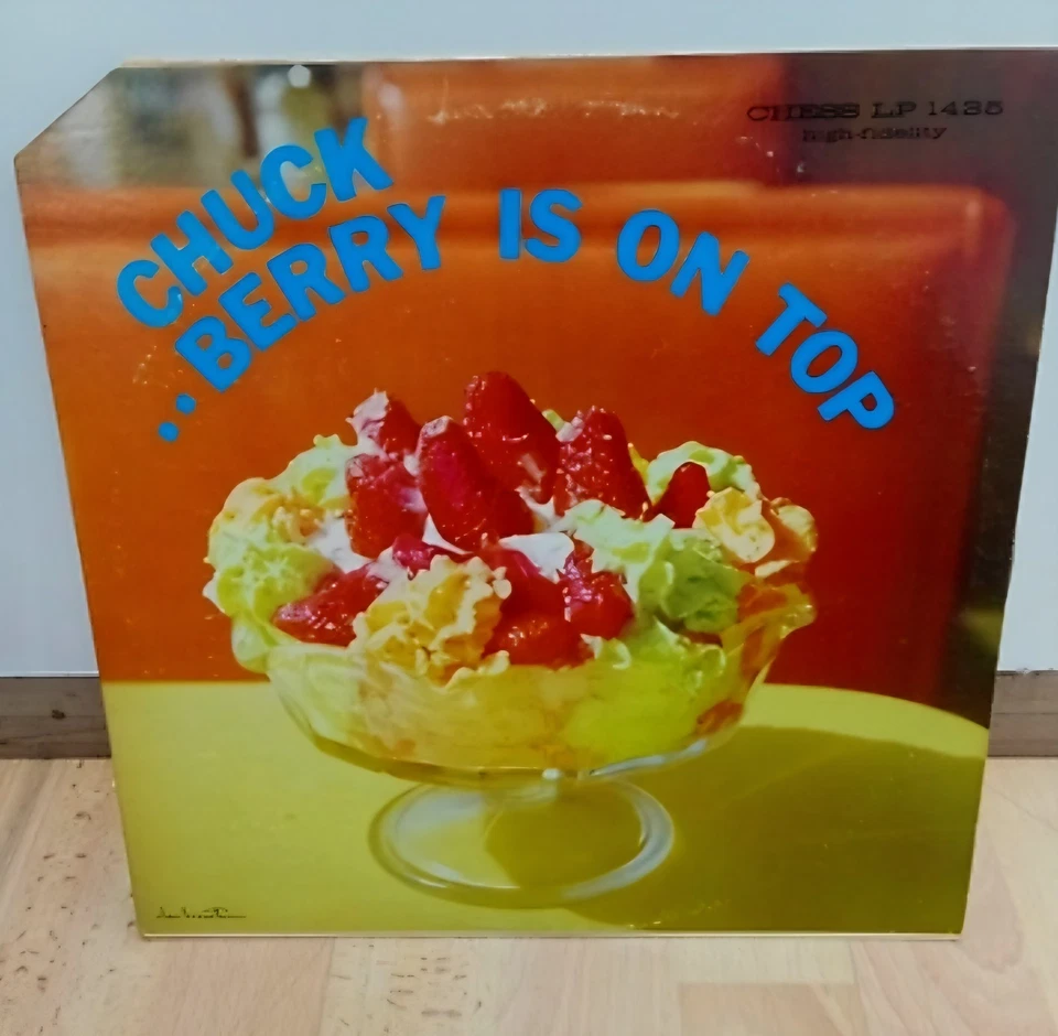 CHUCK BERRY -  "BERRY IS ON TOP" US VINYL LP☆(Chess 1435) ☆VG☆ - Image 1 of 3