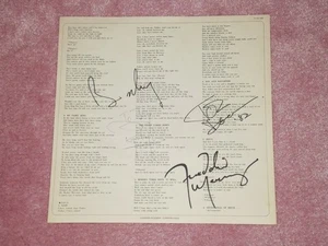 QUEEN Fully signed Textblatt von Debüt LP signed in Japan on Oct. 22nd 1982 - Bild 1 von 7