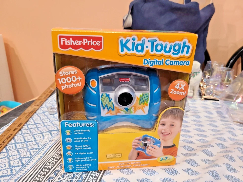 Cámara digital Fisher Price Kid Tough V2757 See Yourself BLANCA SELLADA NUEVA EN CAJA Foto 1 de 4