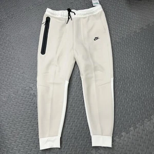 Nike Jogger Sweatpants Size XL Mens Light Beige Tech Fleece Slim Fit - Picture 1 of 10