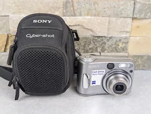 Sony Cyber-Shot Digital Camera DSC S60 4.1MP 3x Silver Camera Zeiss Lens Tested - Picture 1 of 10