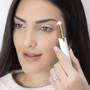 Depiladora de Precisión con LED para Vello Facial InnovaGoods - Imagen 1 de 7