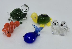 LOTTO DI 5 MINI FIGURINE VINTAGE IN VETRO ARTE ANIMALE MURANO TARTARUGA BALENA PESCI UCCELLI - Foto 1 di 6