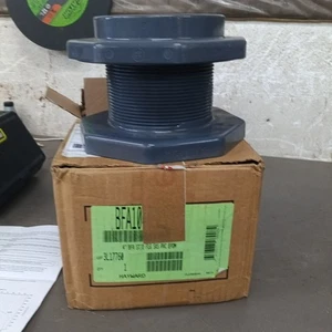 Instalación de tanque de mampara Hayward Flow Control Bfa1040, 4", Pvc/Epdm, zócalo X - Imagen 1 de 4