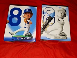 2 Kansas City KC Royals NICKY LOPEZ Bobblehead sowohl normal als auch selbst malen - Bild 1 von 18